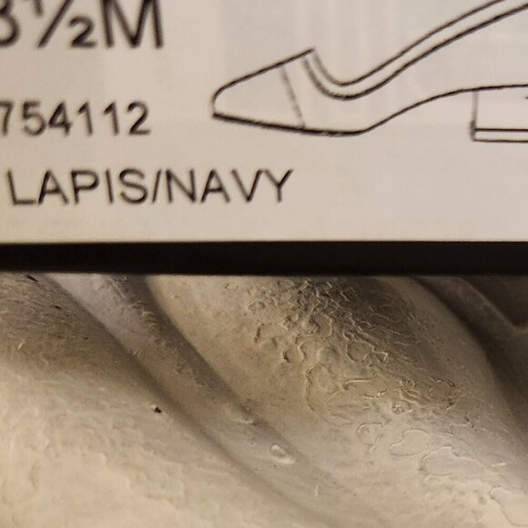 LIVERPOOL LA Lapis Leather Irvine Low Heels. NIB. Size 8.5 - Picture 4 of 10